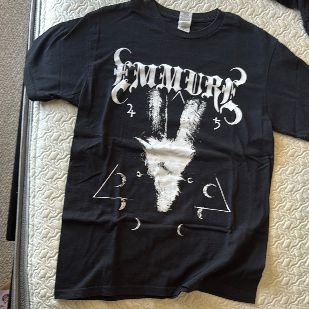 Black band tee- Emmure medium